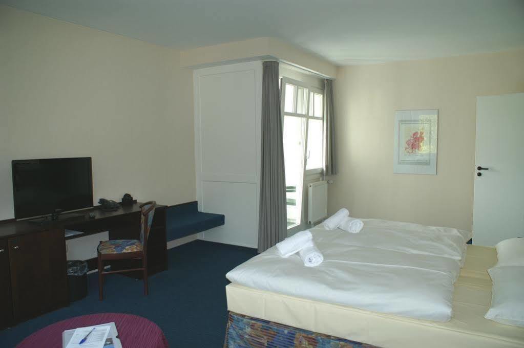 Hotel Strandpavillon Baabe Extérieur photo